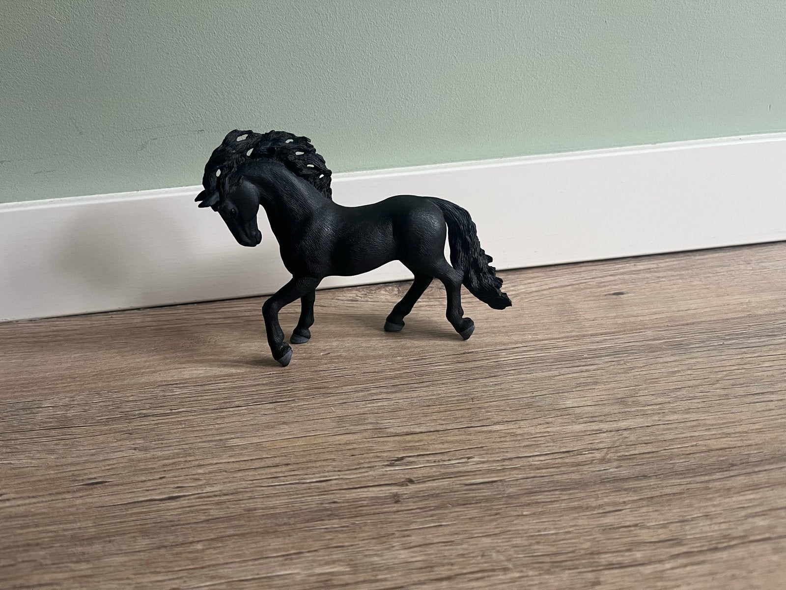 Schleich Friese hengst speelgoedpaard, Ophalen of Verzenden, Nieuw