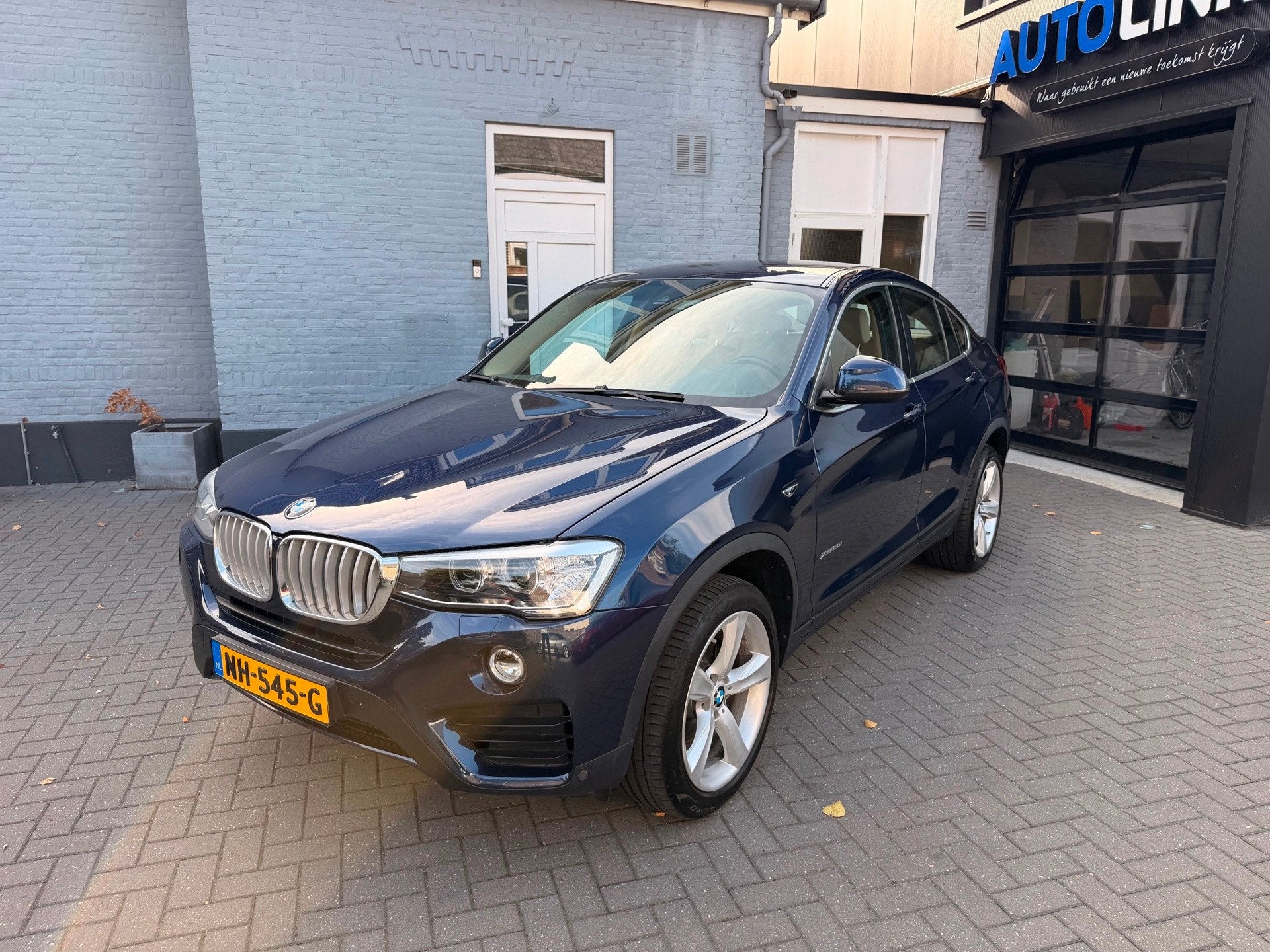 BMW X4 XDrive28i | MEMORY| CAMERA | TREKHAAK | KEYLESS |, Automaat, Dealer onderhouden, Gebruikt, 4 cilinders
