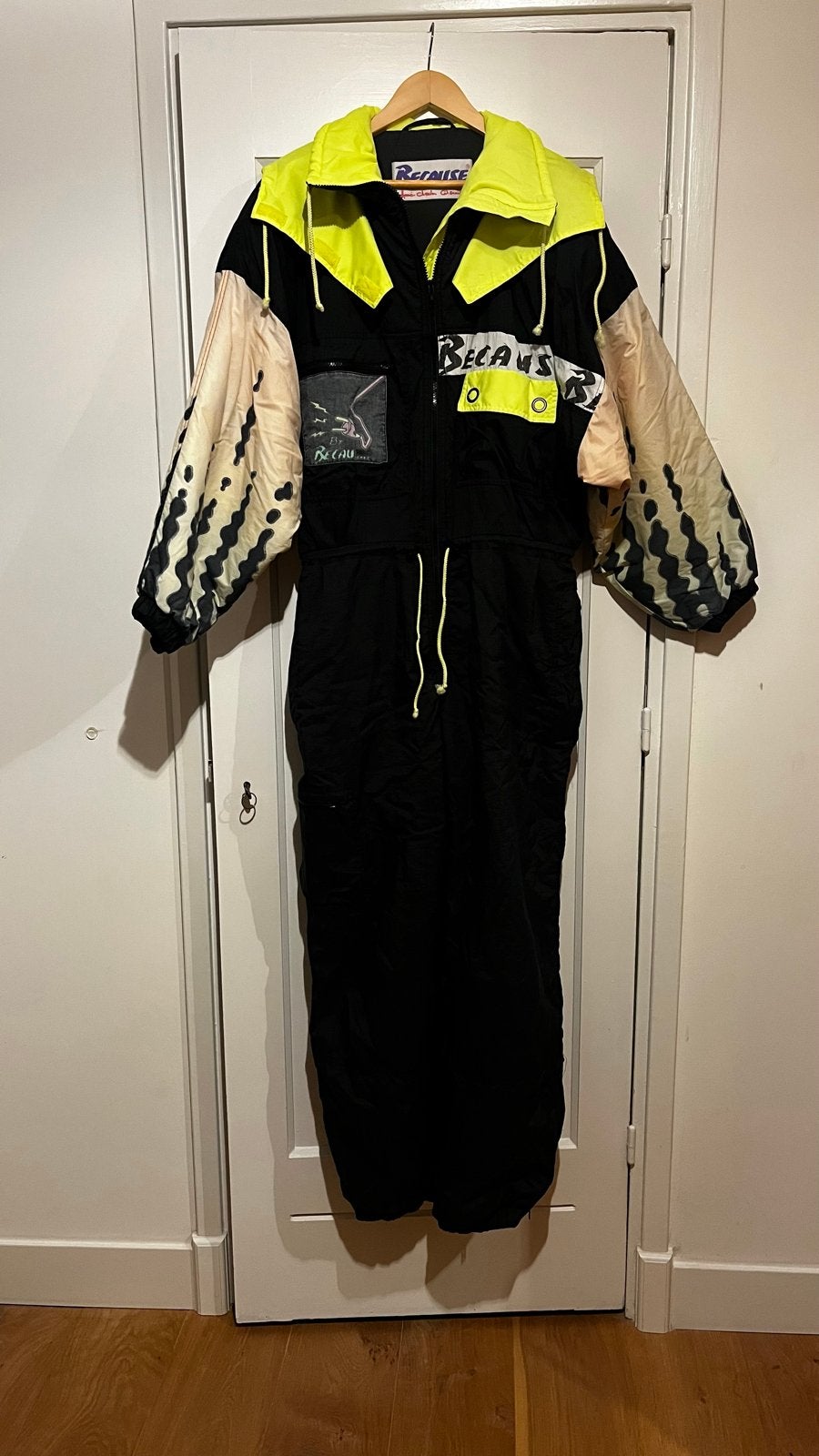 Vintage Because Skipak maat 42 Neon Zwart, Kleding | Dames, Ophalen of Verzenden, Zo goed als nieuw, Maat 42/44 (L), Pak