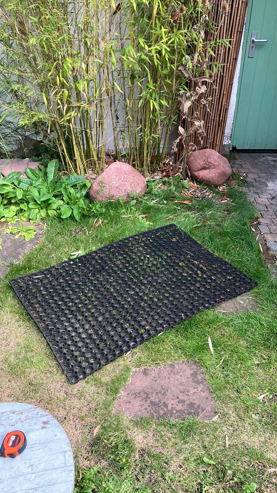 GRATIS Rubbertegels voor onder schommel / duikelrek, Ophalen, Zo goed als nieuw, Schommel