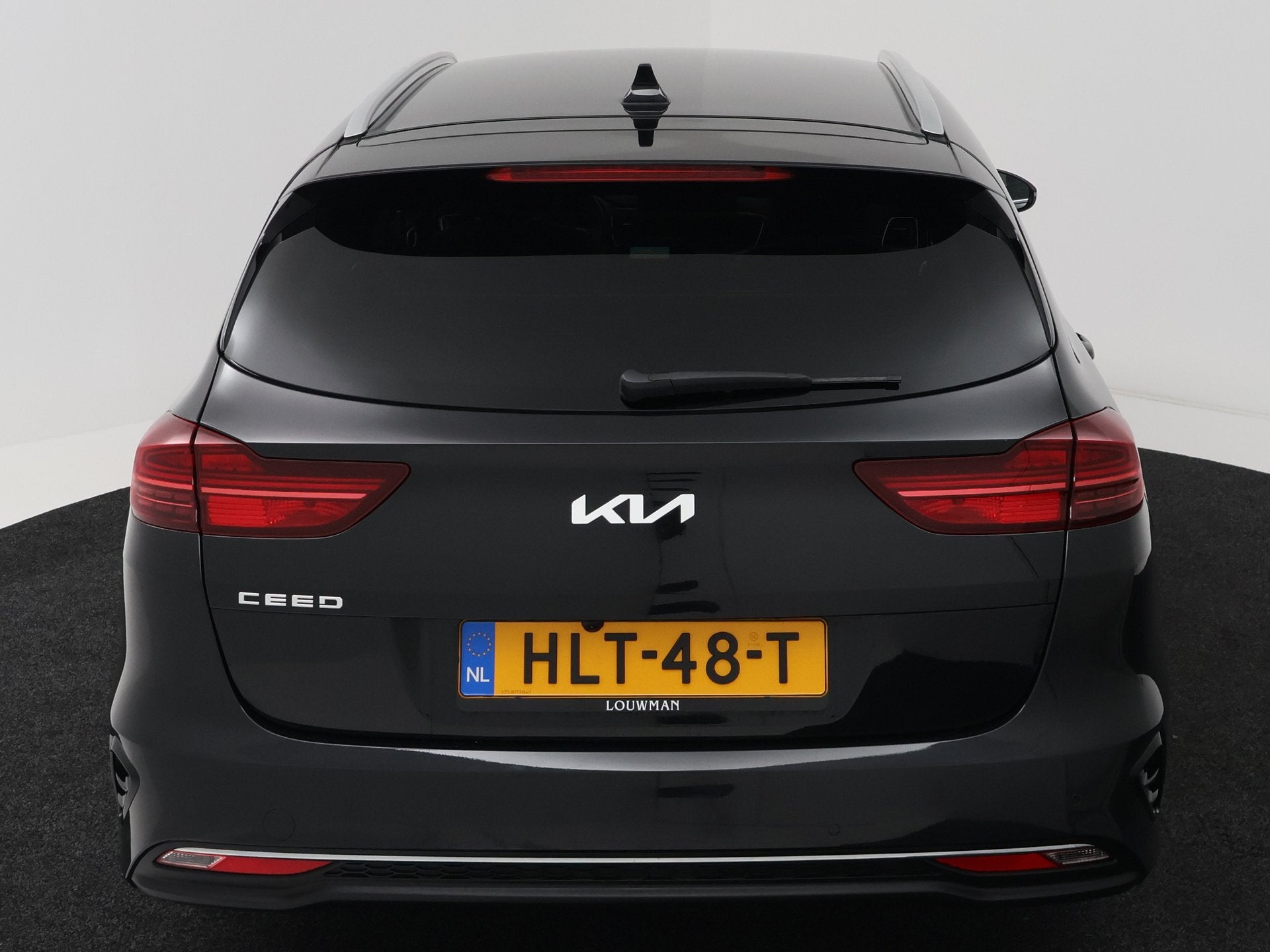 Foto 25 van Kia Ceed Sportswagon 1.0 T-GDi DynamicPlusLine | Stuur-/Stoe