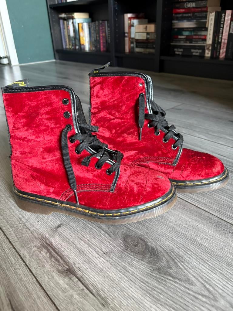 Dr Martens maat 38, Ophalen of Verzenden, Gedragen, Rood