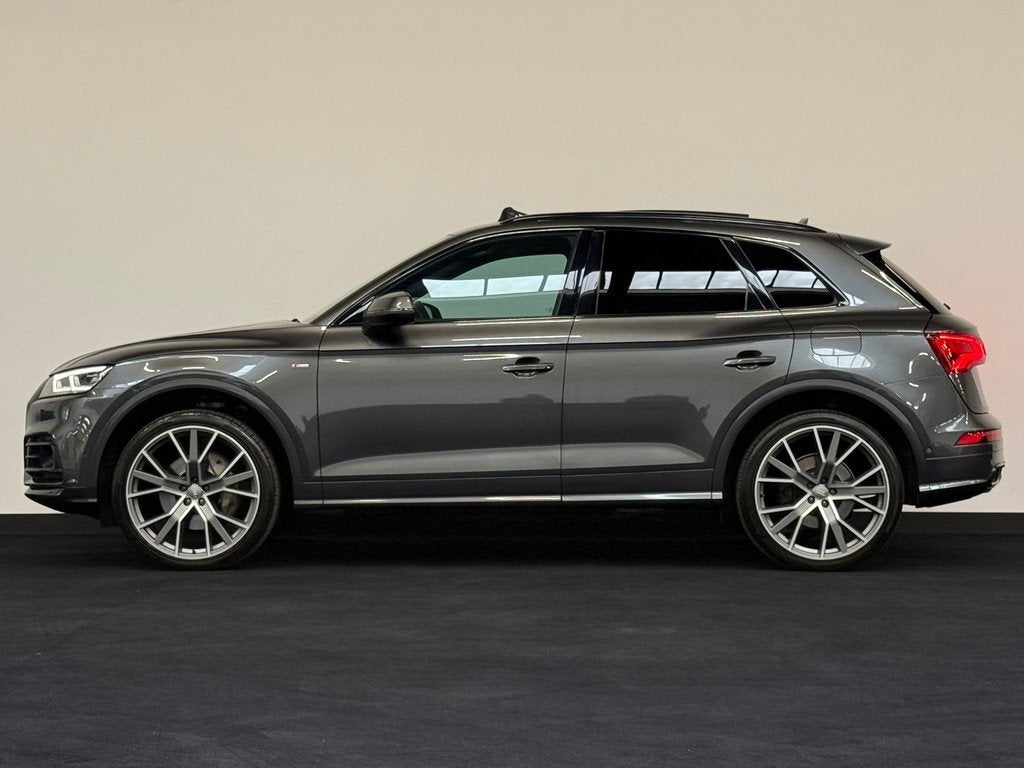 Audi Q5 55 TFSI e quattro Competition ACC Pano B&O Sfeer 360, Auto's, Audi, Automaat, 4 cilinders, Bedrijf, Hybride Elektrisch/Benzine