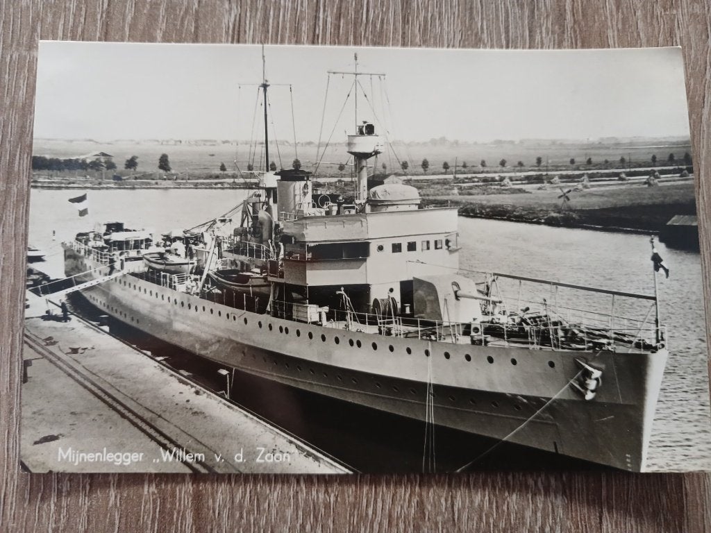 Ongelopen ansichtkaart van de mijnenlegger Willem v/d Zaan, Verzamelen, Militaria | Tweede Wereldoorlog, Ophalen of Verzenden