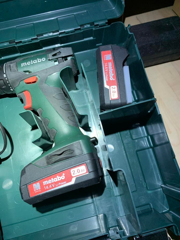 Metabo Accuboormachine 14.4V Li-Power met 2 accu's, Ophalen, Gebruikt, Boor- en Schroefmachine, Minder dan 400 watt