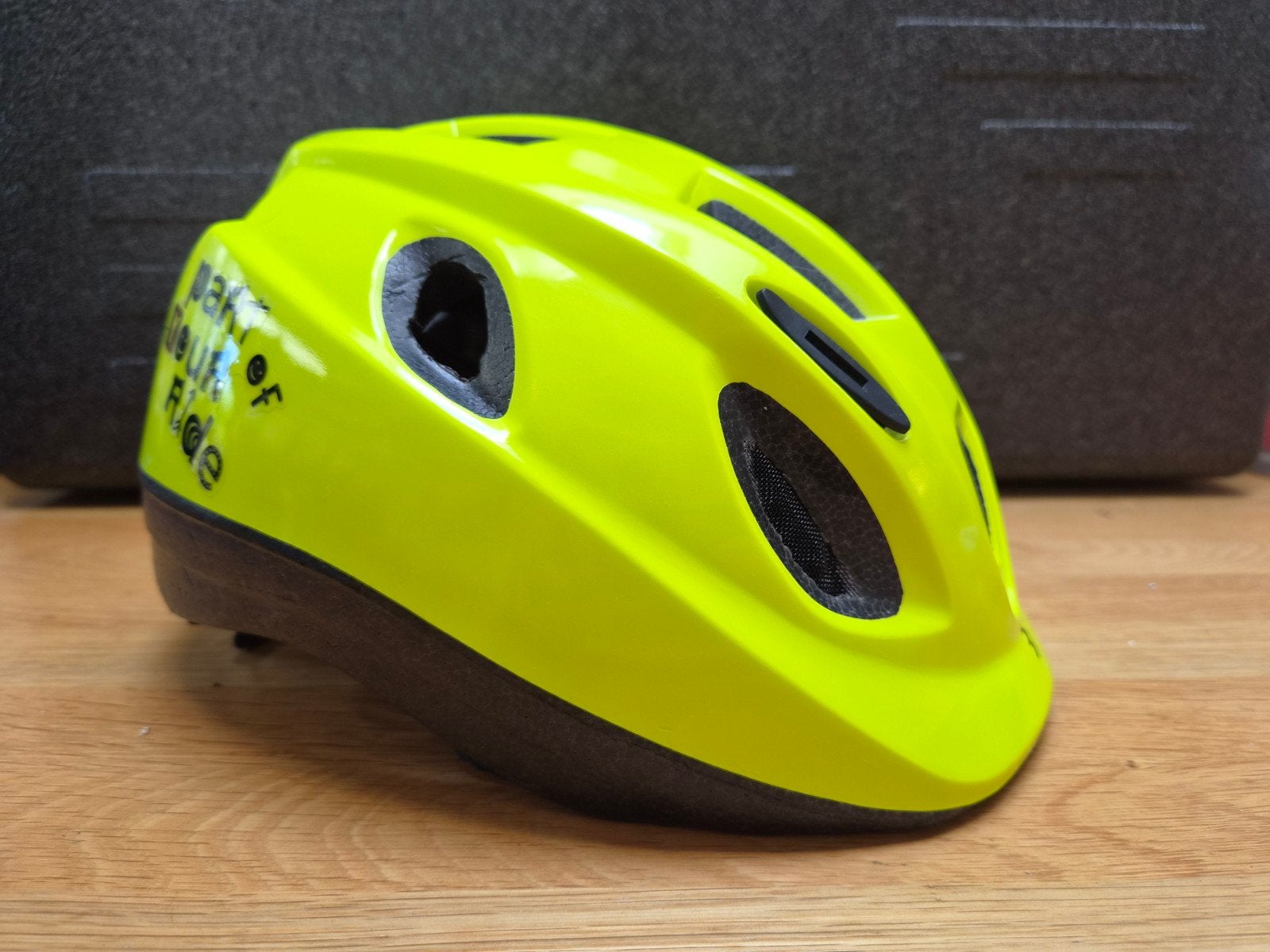 Kinderfietshelm - Neon Geel, Jongen of Meisje, Overige maten, Ophalen of Verzenden, Zo goed als nieuw