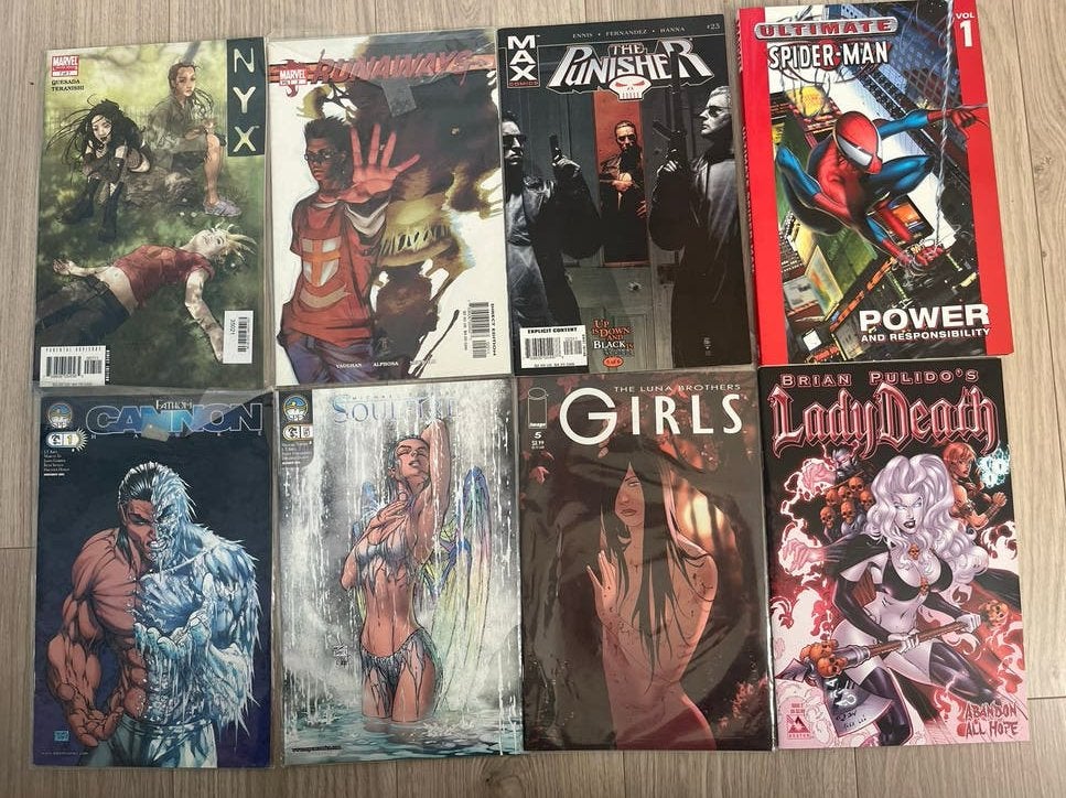 Diverse Comic Collectie: Marvel, Lady Death, Girls, NYX, Boeken, Strips | Comics, Meerdere comics, Ophalen of Verzenden, Zo goed als nieuw