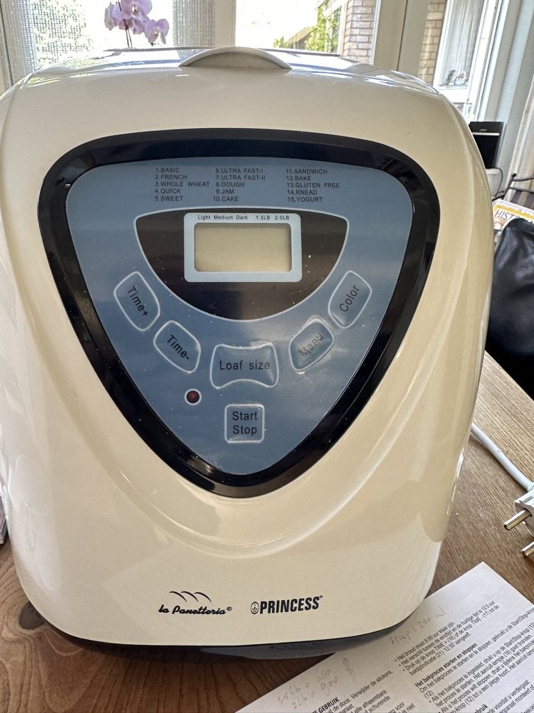 Broodbakmachine Princess, Witgoed en Apparatuur, Broodbakmachines, 800 tot 1200 gram deeg, Zo goed als nieuw, Kijkvenster, Ophalen