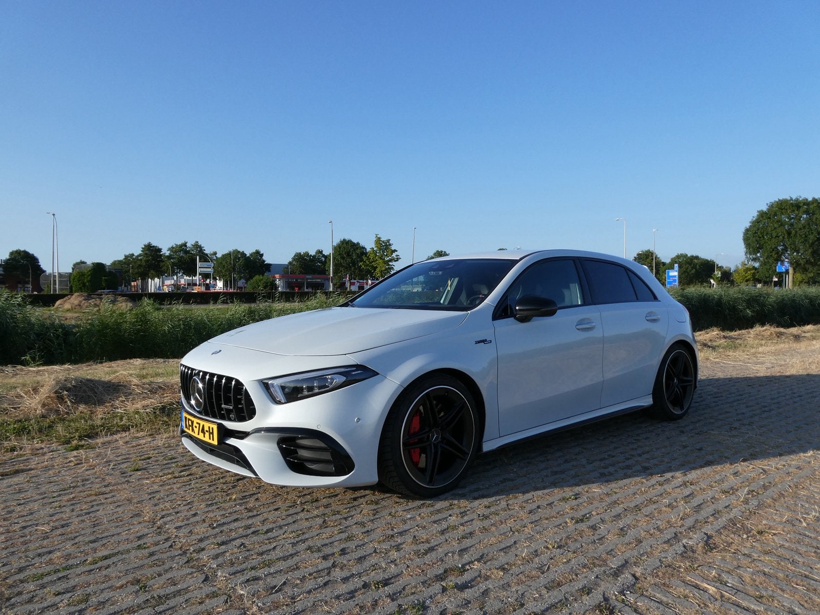 Mercedes-AMG A45 S 4MATIC+ 421PK| Keramische| Burmester| HUD, Auto's, Automaat, 4 cilinders, 1535 kg, Alcantara