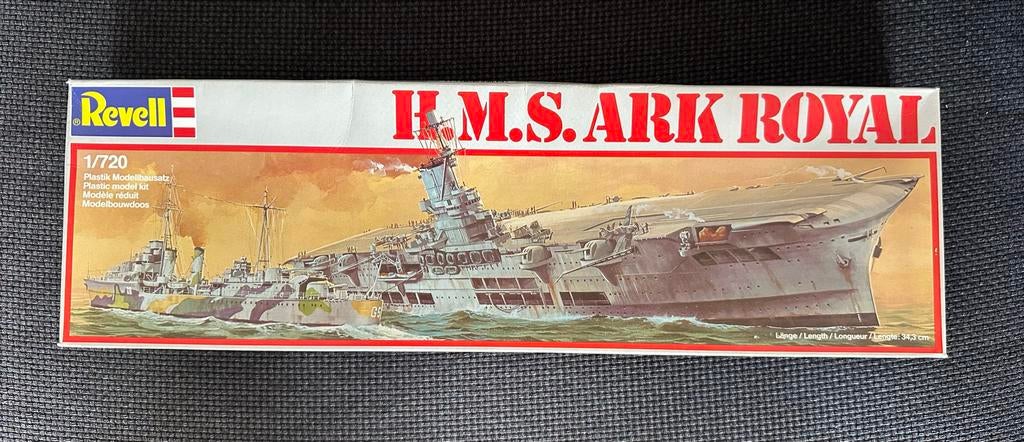Vintage Revell H.M.S. Ark Royal 1/720 Bouwpakket. Jaren 80., Ophalen of Verzenden, Zo goed als nieuw, 1:200 of kleiner, Revell