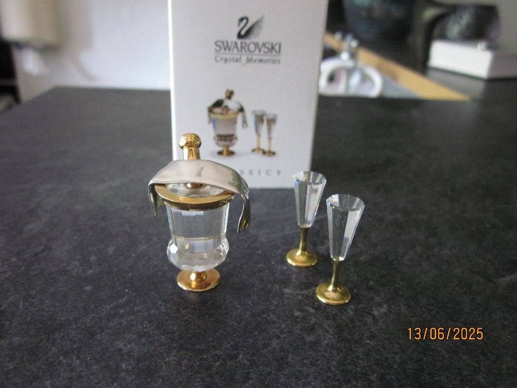 Swarovski memories champage fles met koeler en glazen, incl, Ophalen of Verzenden, Nieuw, Figuurtje