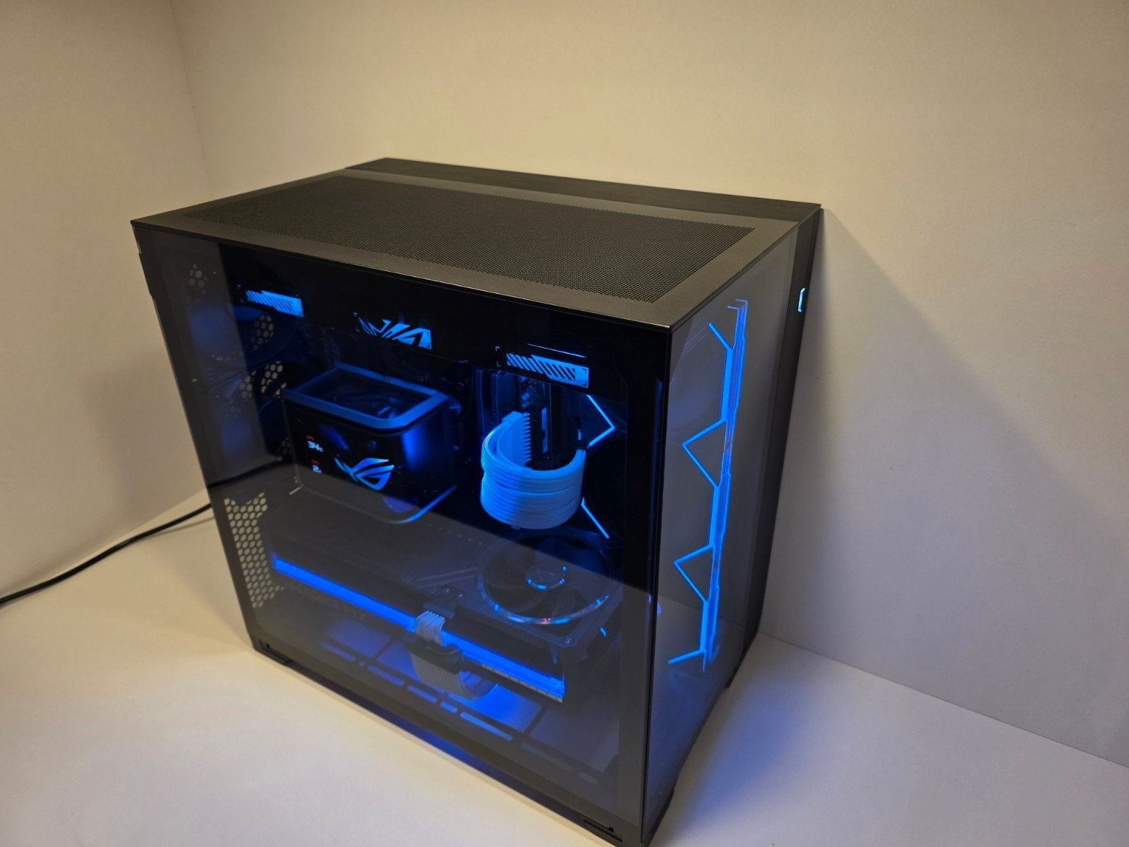 Complete game PC ASTRAL + ASUS Ryujin IV! met 9800X3D, 32 GB, Zelf gebouwde pc, Ophalen of Verzenden, Zo goed als nieuw