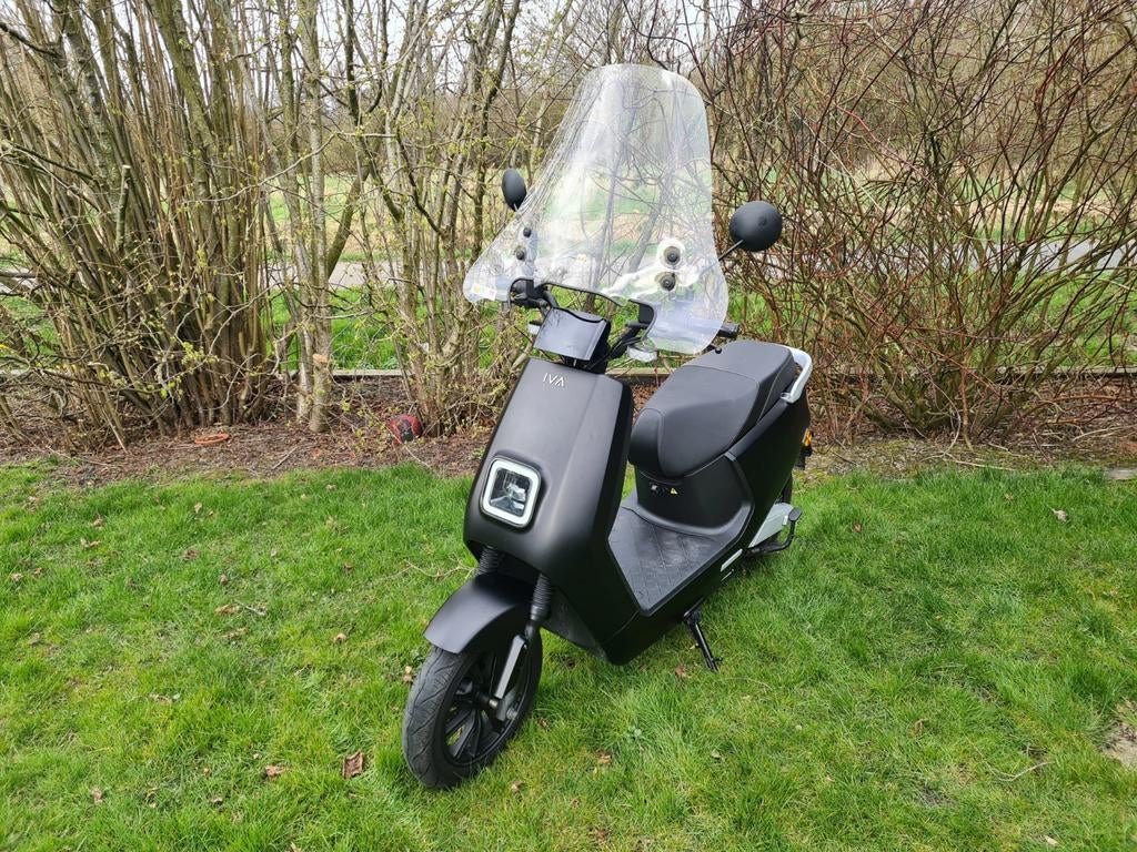 IVA e-go S8 elektrische scooter, Fietsen en Brommers, Snorfietsen en Snorscooters, Ophalen of Verzenden, Zo goed als nieuw, Elektrisch