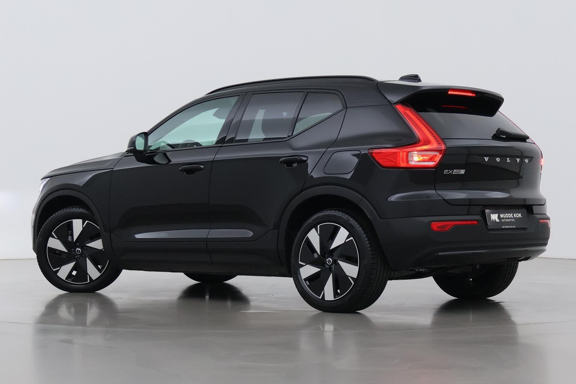 Volvo EX40 Single Motor Extended Range Plus | 82 kWh | Harma, Auto's, Automaat, Automatische klimaatregeling, Gebruikt, 252 pk