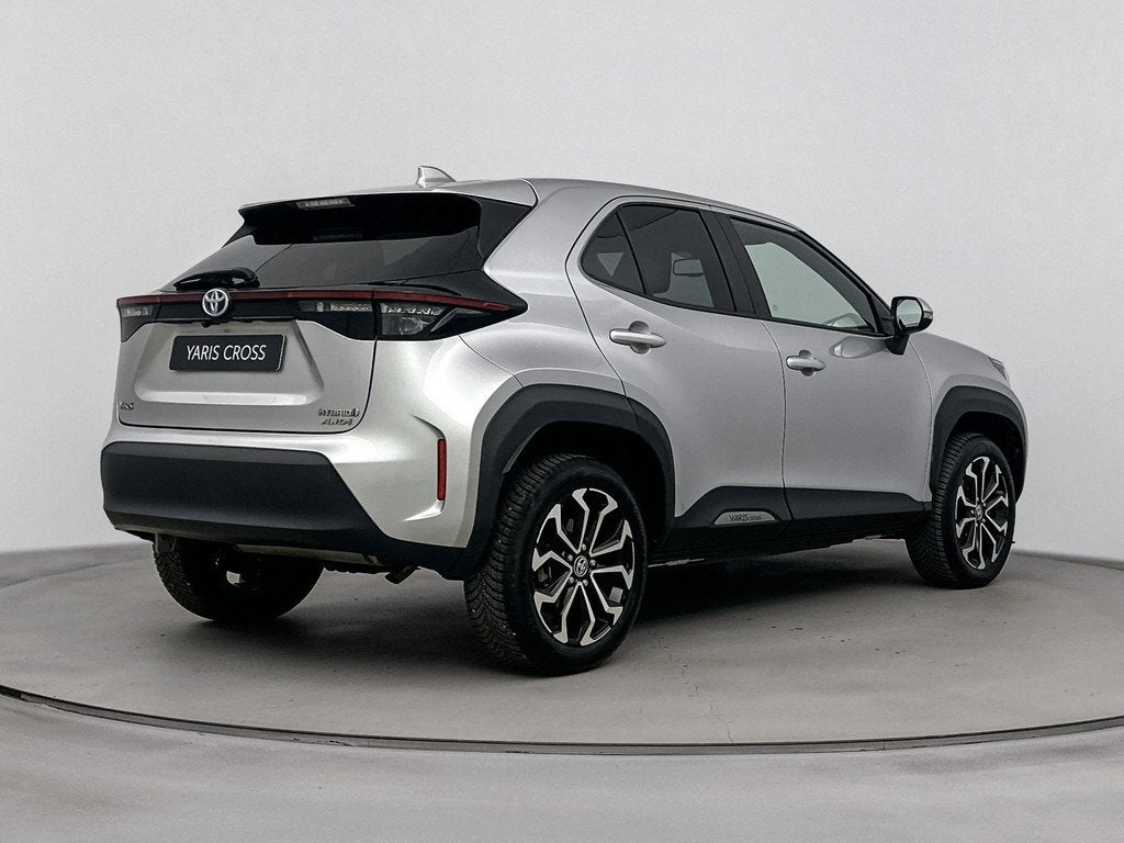 Toyota Yaris Cross 1.5 Hybrid AWD Dynamic AWD | Navigatie |, Automaat, 12 maanden, Stof, Gebruikt