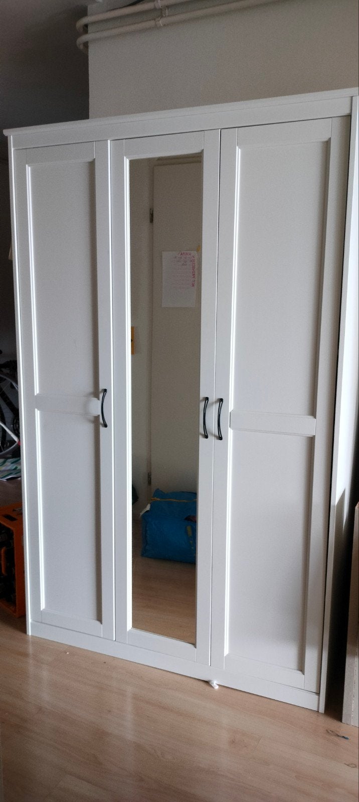 IKEA SONGESAND Kledingkast Wit met Spiegeldeur, Huis en Inrichting, Ophalen, Met deur(en), Gebruikt, 100 tot 150 cm