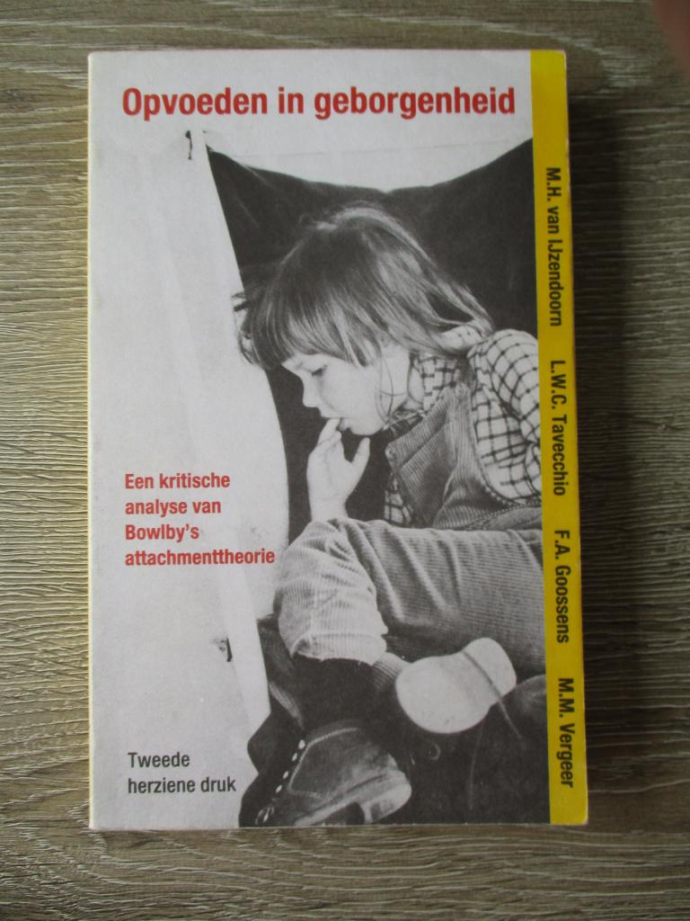 Opvoeden in geborgenheid; Een kritische analyse van Bowlby, Ophalen of Verzenden, Gelezen, Zwangerschap en Bevalling