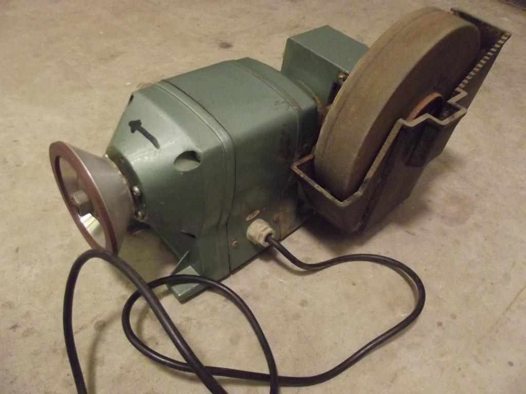 slijpmachine, Ophalen, Gebruikt, Minder dan 700 watt, Werkbankslijpmachine