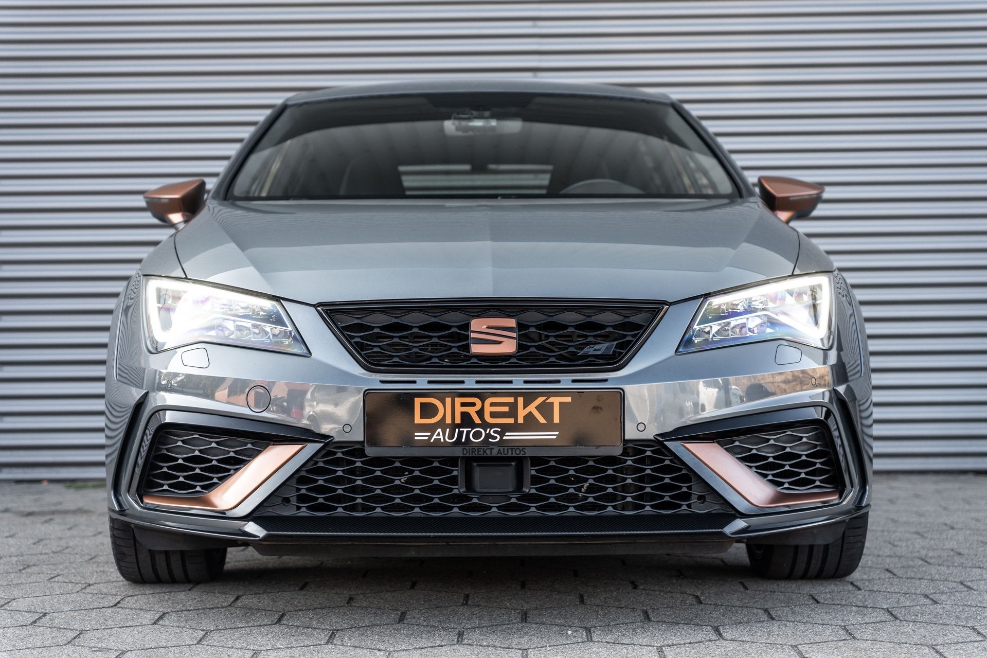 Seat Leon 2.0 TSI CUPRA R DSG CARBON BREMBO BEATS 487/799, Auto's, Dealer onderhouden, Gebruikt, 4 cilinders, Leon