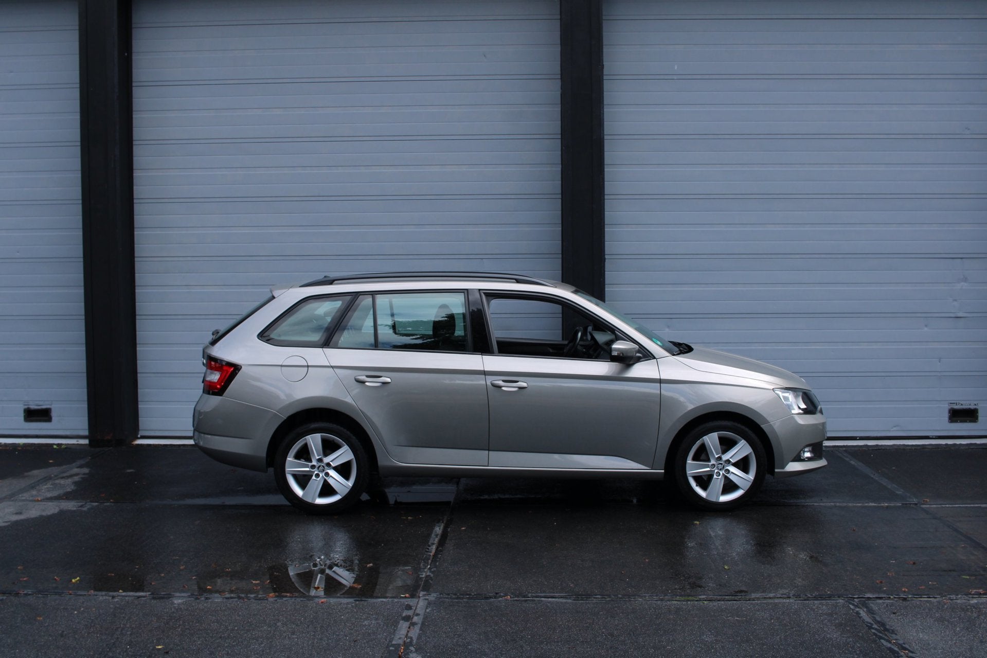Skoda Fabia Combi 1.2 TSI Style, Stof, 4 cilinders, Traction-control, Geel