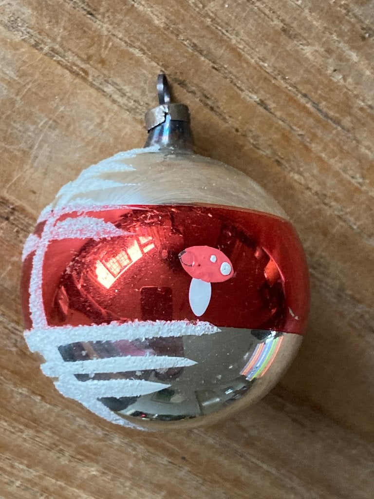 Vintage kerstbal met paddenstoelen zilver & rood, Ophalen of Verzenden, Zo goed als nieuw