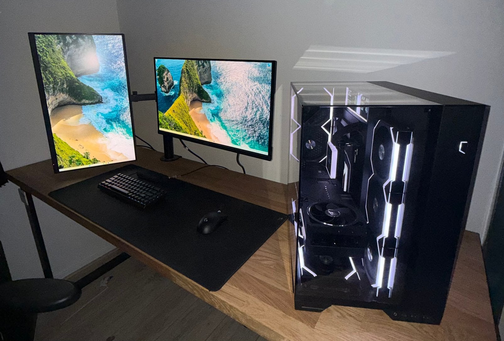 HIGH END GAMING SETUP | 9800X3D, 5080, 64GB ram, 4TB opslag, Computers en Software, Ophalen, 64 GB of meer, Custom Build, Zo goed als nieuw