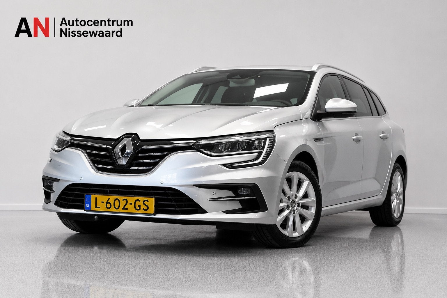 Renault Mégane Estate 1.3 TCe Business Zen|AUT|Carplay|Trek, Auto's, Renault, Stof, Gebruikt, 4 cilinders, Parkeersensor