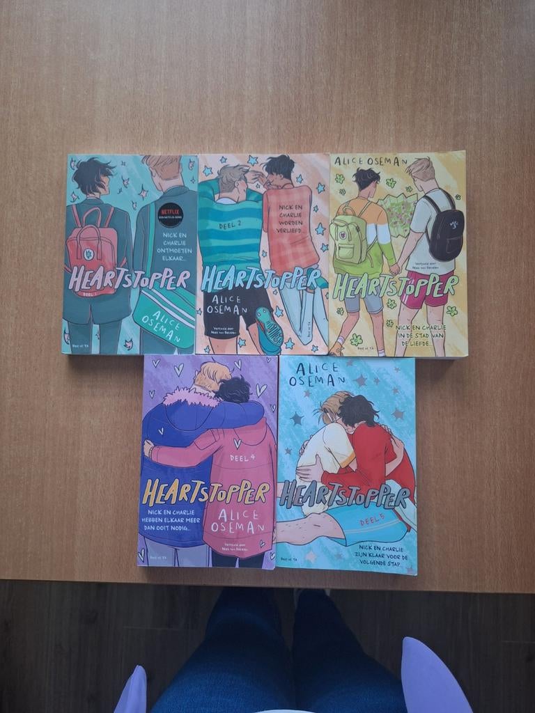 Heartstopper 1 - 5, Ophalen of Verzenden, Zo goed als nieuw