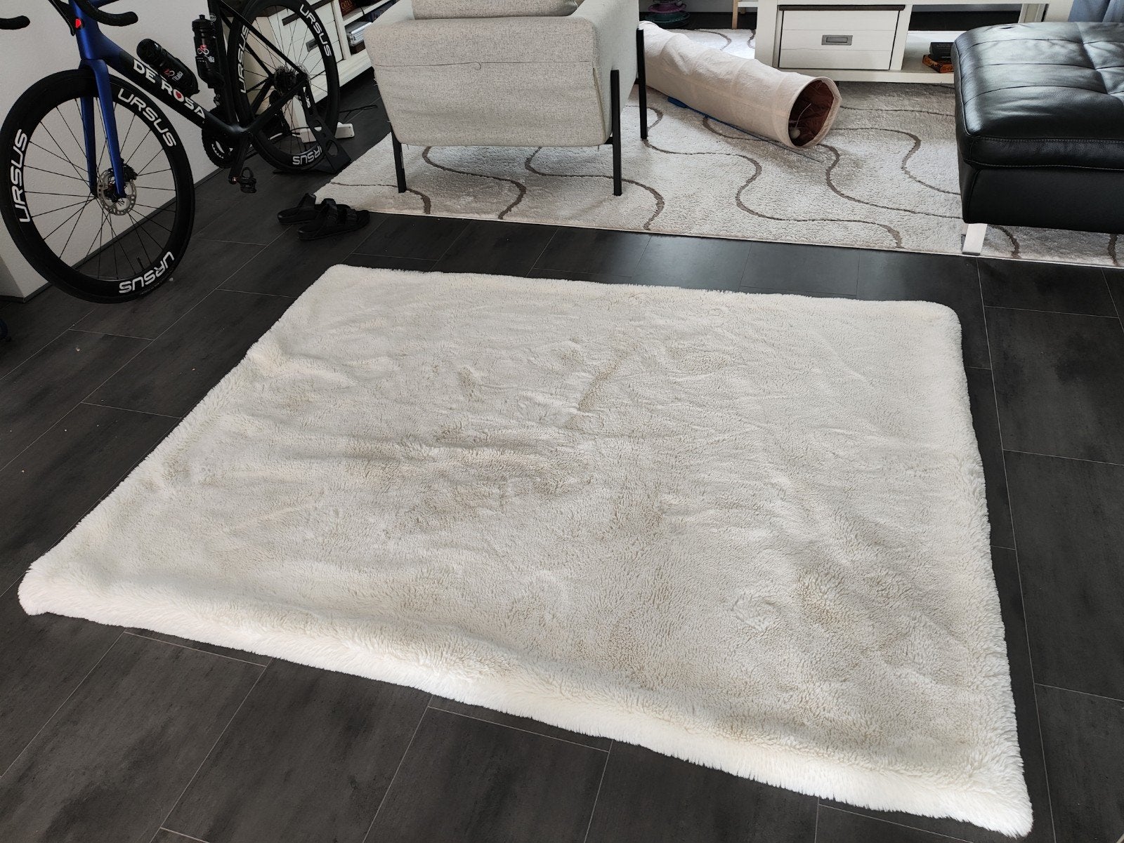 Zacht vloerkleed van Zara Home, Huis en Inrichting, Stoffering | Tapijten en Kleden, Modern, Comfortabel, 100 tot 150 cm, Ophalen of Verzenden