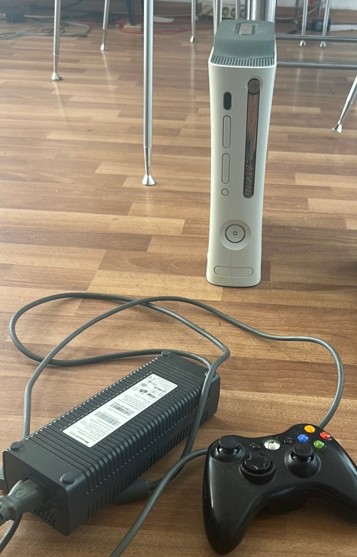 Xbox 360, Ophalen, Zo goed als nieuw, Met 1 controller
