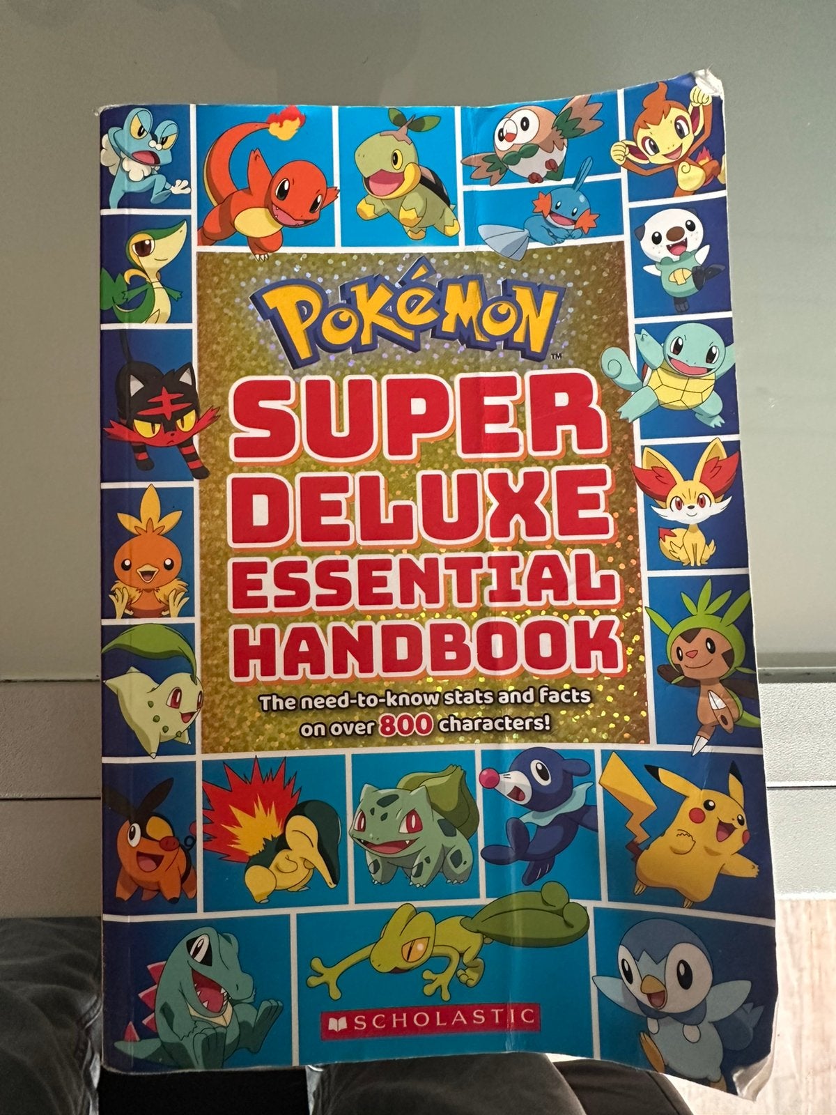 Pokemon super deluxe essential handbook, Ophalen of Verzenden, Zo goed als nieuw