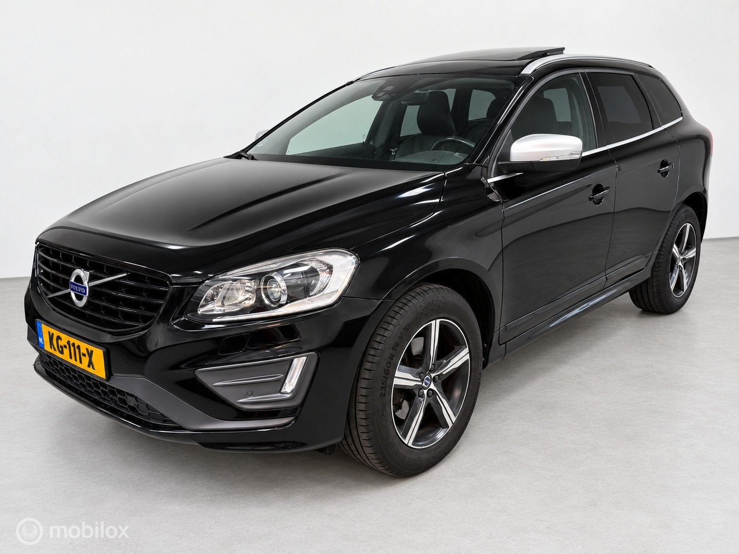 Volvo XC60 2.0 T5 R-Design NL-AUTO / DEALER HISTORIE / PANO, Auto's, 15 km/l, Gebruikt, Euro 6, 4 cilinders