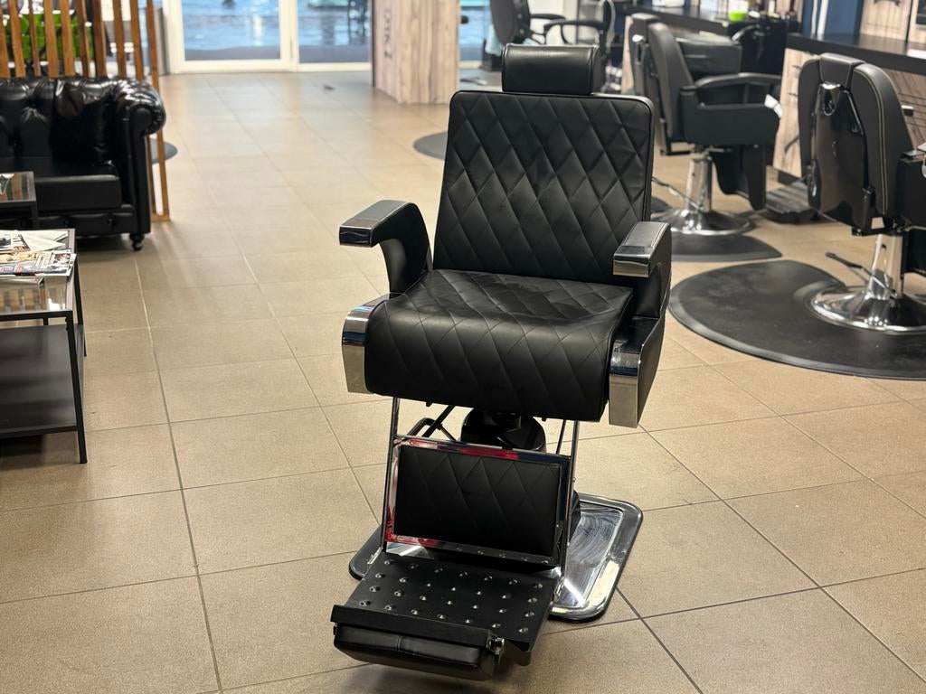 Kappers stoelen 2x Designo, Bruidskapsels