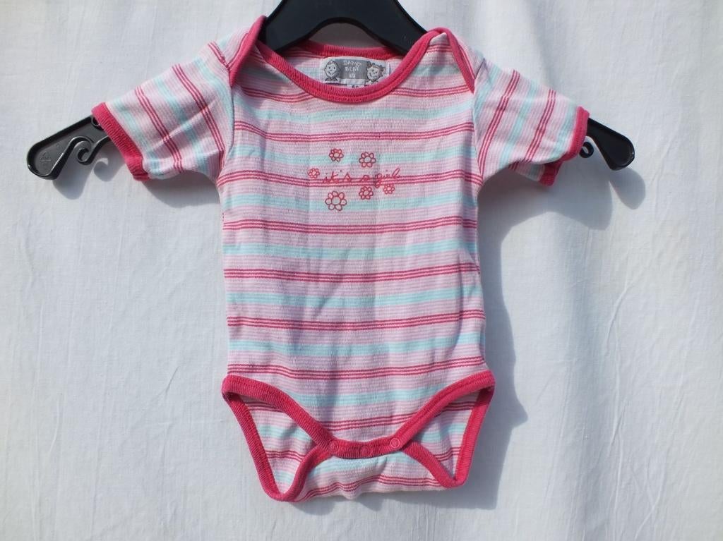 Leuk roze rompertje.Its a girl.Mt 56.Merk Baby & Bebe, Nacht- of Onderkleding, Meisje, ., Ophalen of Verzenden