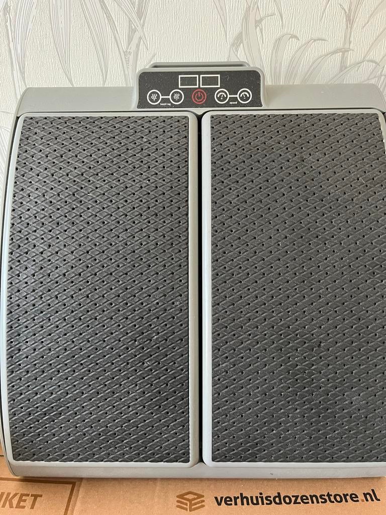 Voetmassage apparaat met warmtefunctie, Ophalen, Apparaat