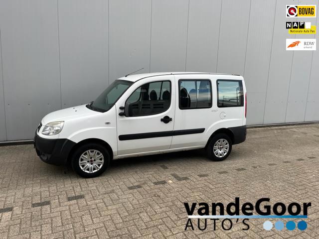 Fiat Doblò 1.6 Natural Power Active,'09, 181000 KM, AARDGAS, Voorwielaandrijving, 1596 cc, Stof, Gebruikt