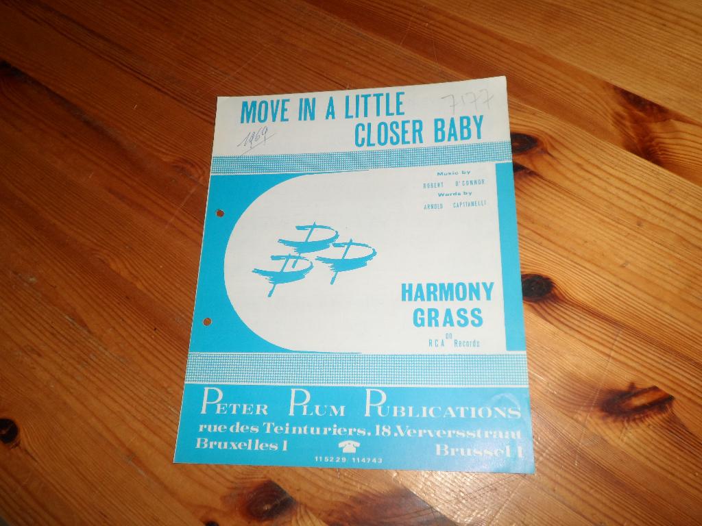 Move a little closer baby - harmony grass, Gebruikt, Gitaar, Ophalen of Verzenden, Artiest of Componist