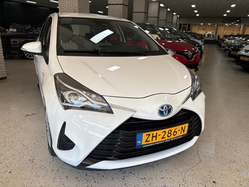 Toyota YARIS 1.5 HYB. AUTOMAAT Airco ECC Multimedia PDC Came, 1497 cc, Huisgarantie, 4 cilinders, Met garantie (alle)