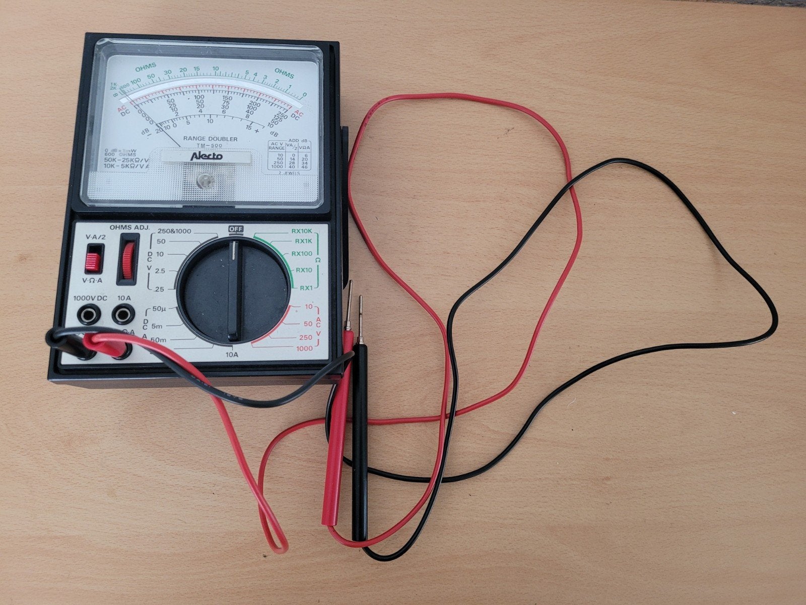 Alecto TM-500 Analoge Multimeter - Vintage en Functioneel, Ophalen of Verzenden, Gebruikt, Multimeter