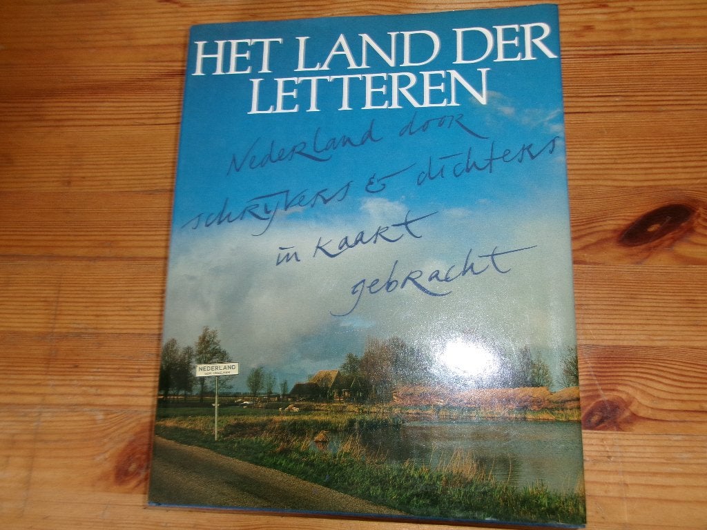 Het land der letteren - adriaan van dis / tilly hermans, Ophalen of Verzenden, Gelezen