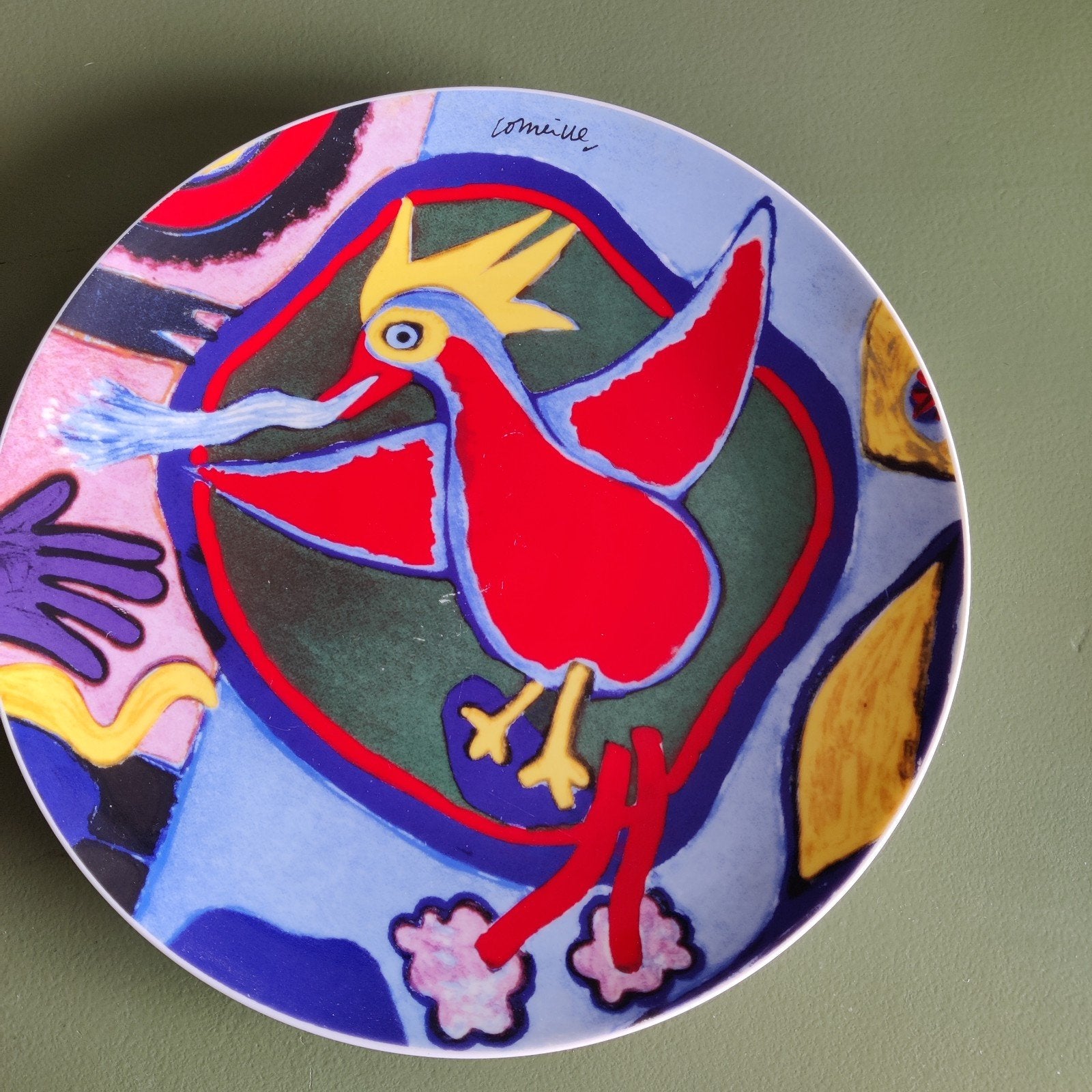 Corneille servies: 1 platte schaal, 4 mokken en 3 schotels (, Overige merken, Ophalen of Verzenden, Zo goed als nieuw, Modern