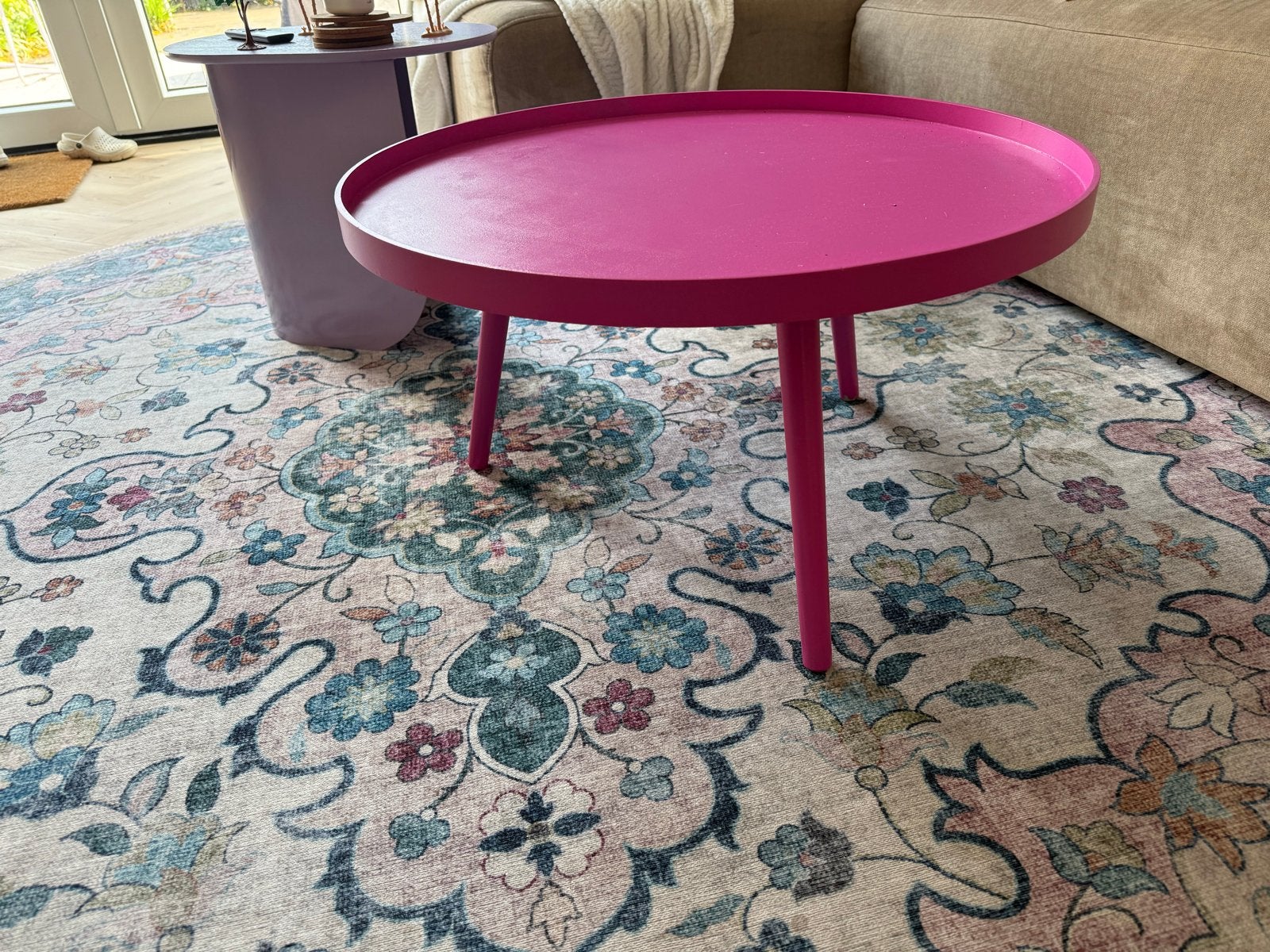 Woood Mesa bijzettafel - Zelf roze geschilderd, Huis en Inrichting, Tafels | Salontafels, Ophalen, Gebruikt, Rond, 50 tot 100 cm