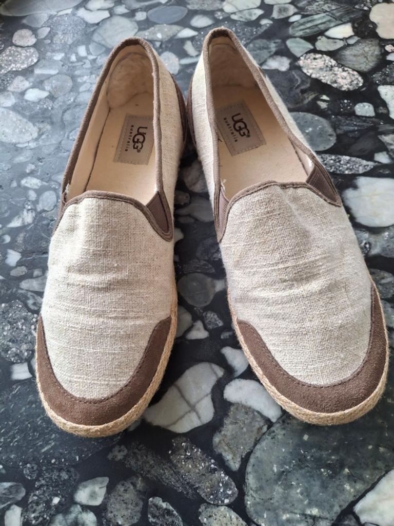Ugg Australia Espadrilles - Zo goed als nieuw, Kleding | Dames, Verzenden, UGG Australia, Beige, Zo goed als nieuw