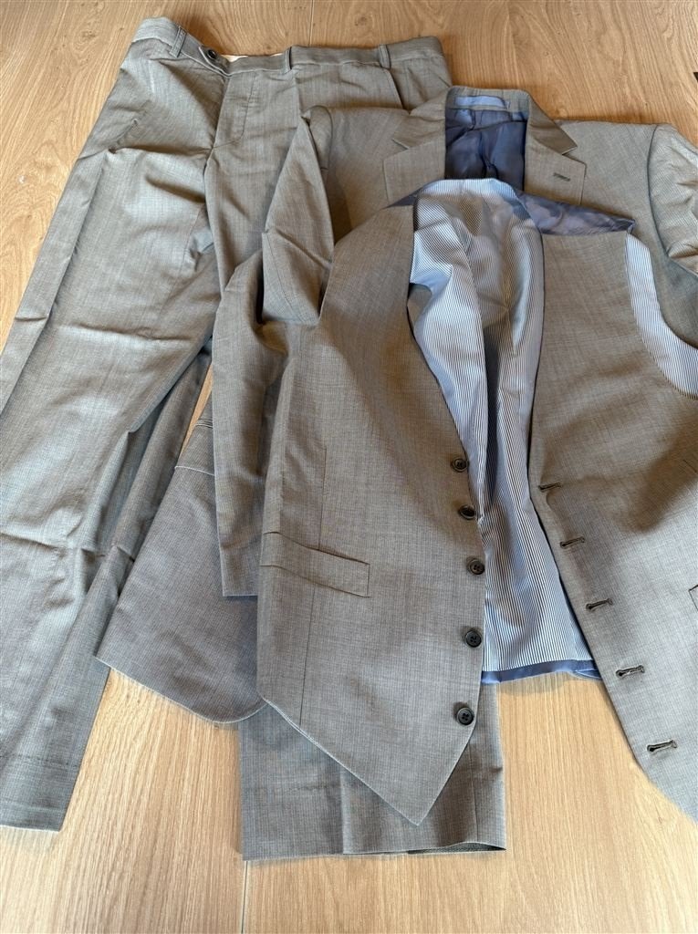 M&S pak lichtgewicht wollen zomer 3-delig kostuumvest 38R W, Kleding | Heren, Trouwkleding en Trouwaccessoires, Verzenden, Zo goed als nieuw