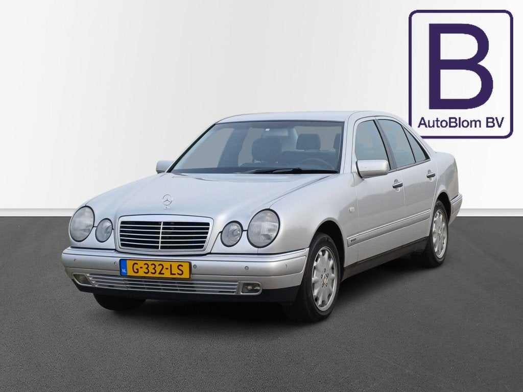 Mercedes-Benz E-Klasse 280 Elegance Youngtimer in perfecte s, Auto's, Oldtimers, Automaat, Achterwielaandrijving, Mercedes-Benz