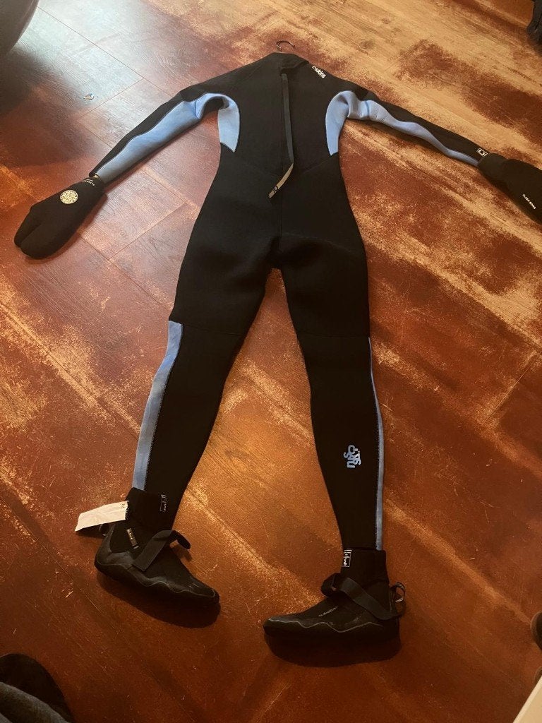 Wetsuit - dames, Watersport en Boten, Ophalen of Verzenden, Zo goed als nieuw, Dame, Wetsuit