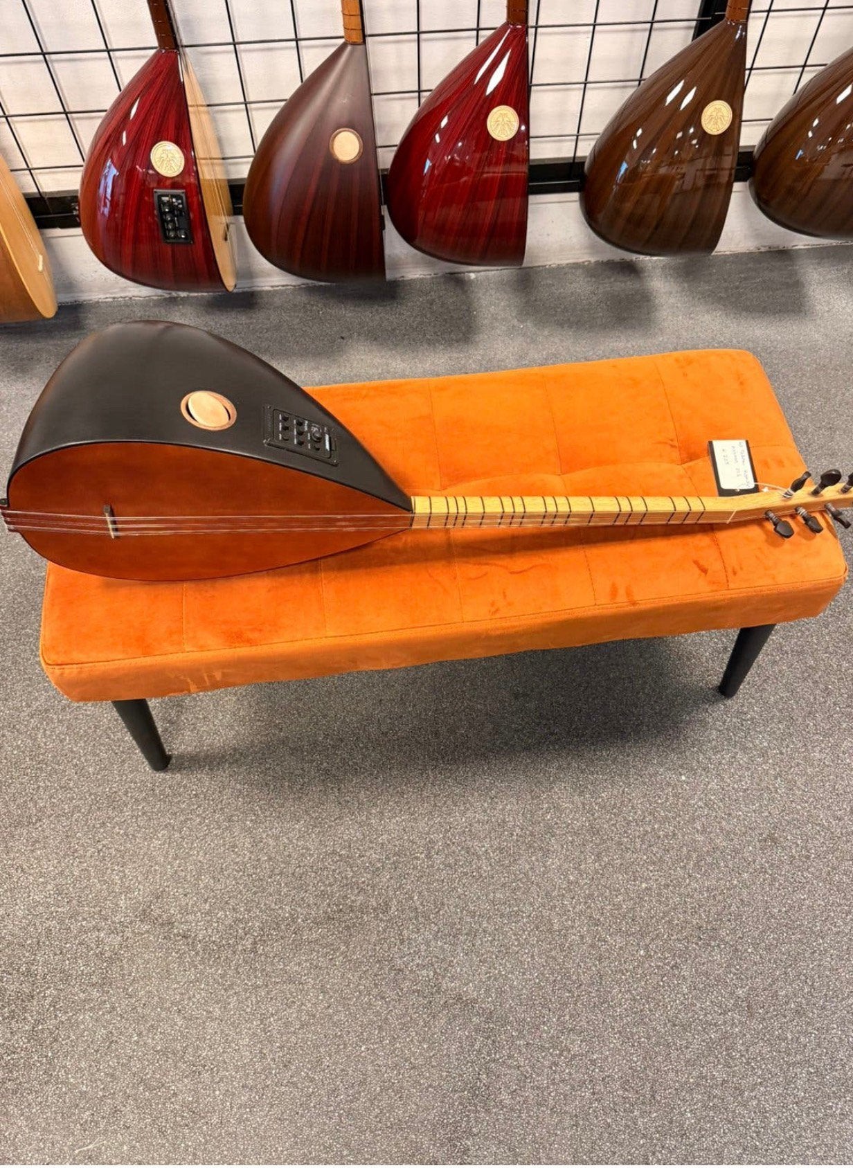 Saz korte met fishman, S, Nieuw, Ophalen of Verzenden, S