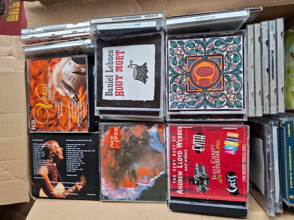 Doos met cd's.  Ongeveer 70., Ophalen of Verzenden