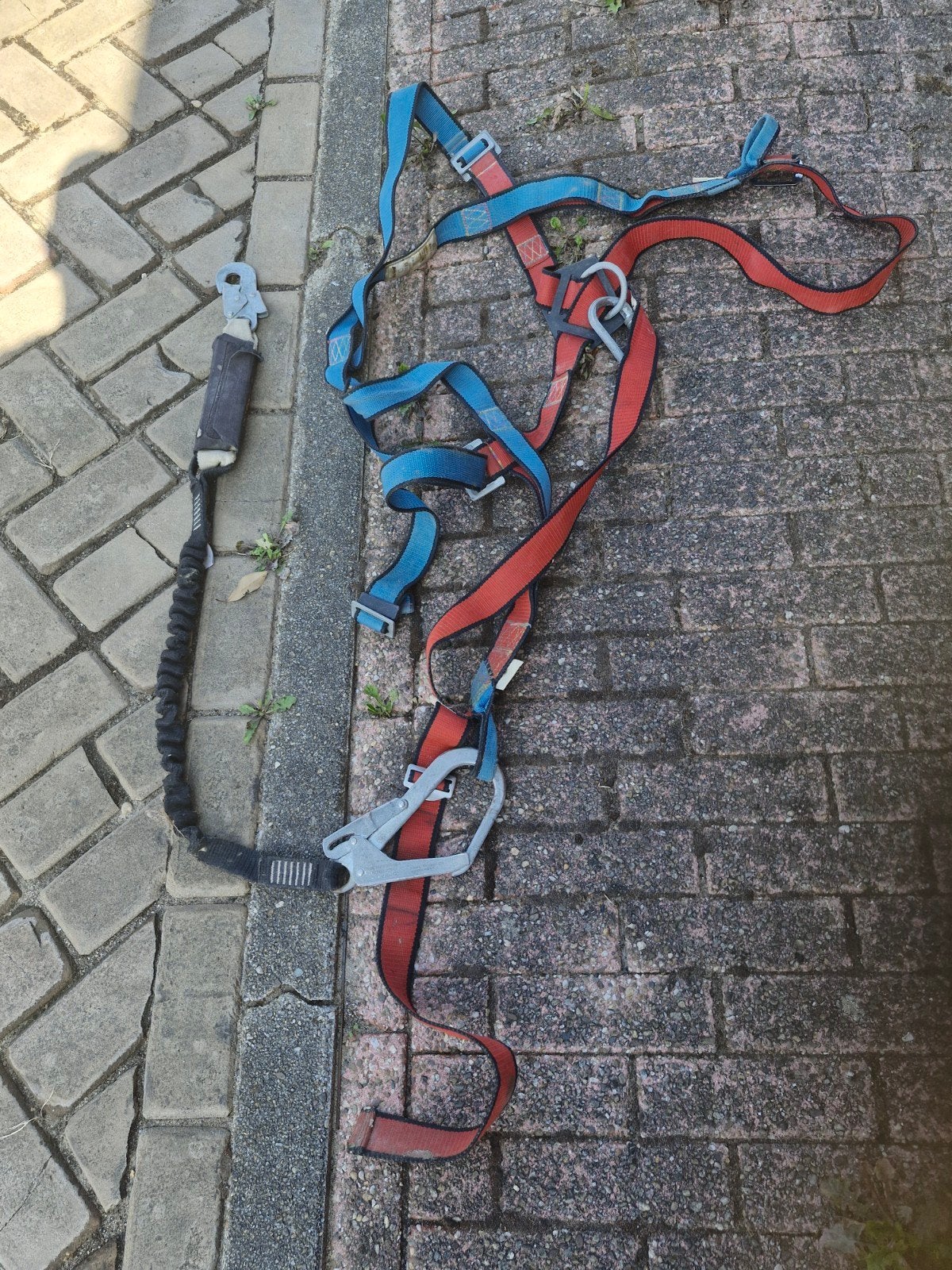 Klimharnas met veiligheidslijn - Gebruikt, Ophalen of Verzenden, Gebruikt, Klimsport-accessoire