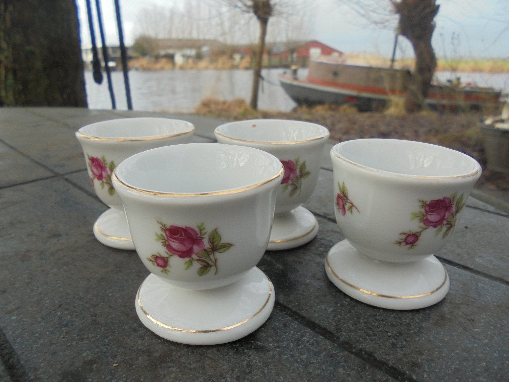 Verschillende Eierdopjes met roze roosjes van Bavaria, Antiek en Kunst, Ophalen of Verzenden